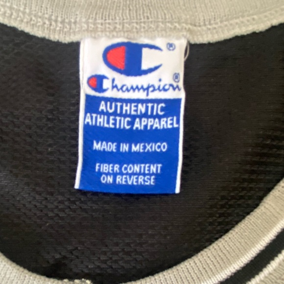 Vintage Tim Duncan Jersey - Picture 4 of 7